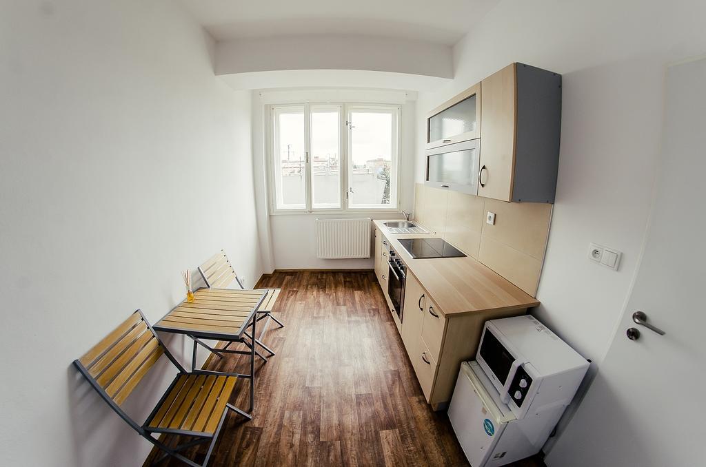 Penzion Karolinka Hotel Kromeriz Bagian luar foto